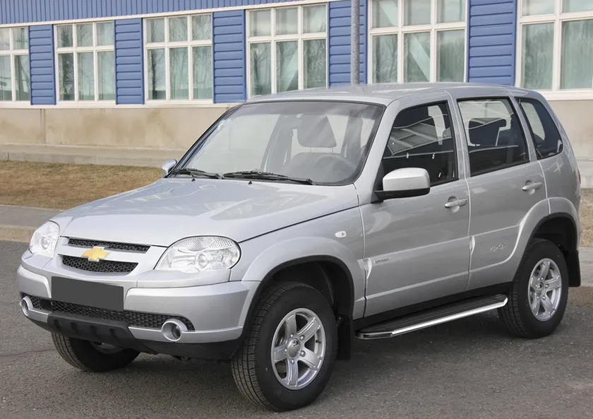 Пороги алюминиевые Rival Premium для Chevrolet Niva 2003-2008