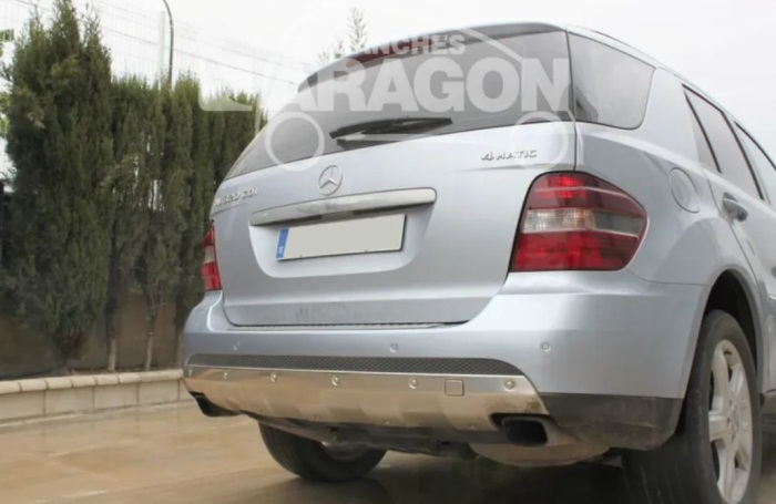 Фаркоп Aragon (быстросъемный крюк, вертикальное крепление) для Mercedes-Benz GL-Класс X164 2006-2012 #2