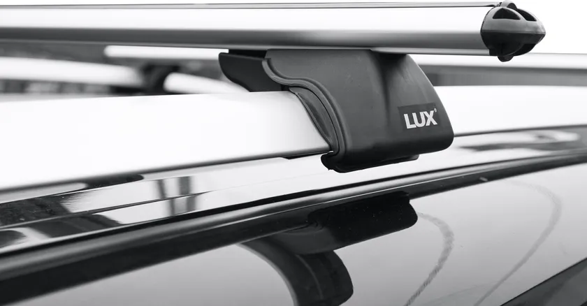 Багажник на рейлинги LUX Классик для Ford Explorer V 2010-2020 (Аэро-классик дуги шириной 53 мм)