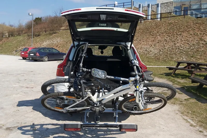 Автомобильный багажник Amos TYTAN 2 PLUS на фаркоп для перевозки 4-х велосипедов