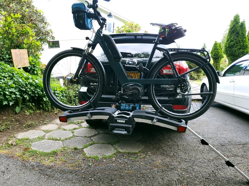 Велоплатформа Thule EasyFold XT 2 на фаркоп для перевозки 2-х тяжелых велосипедов #2