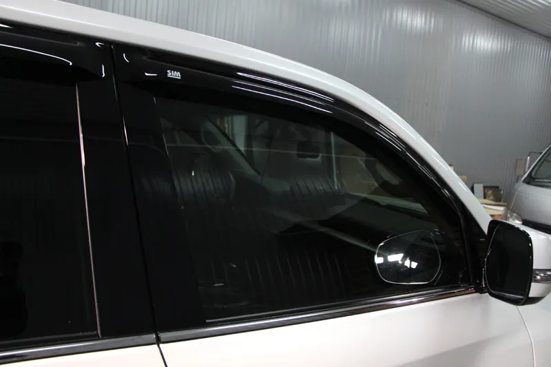 Дефлекторы SIM для окон Toyota Land Cruiser 200 2007-2015