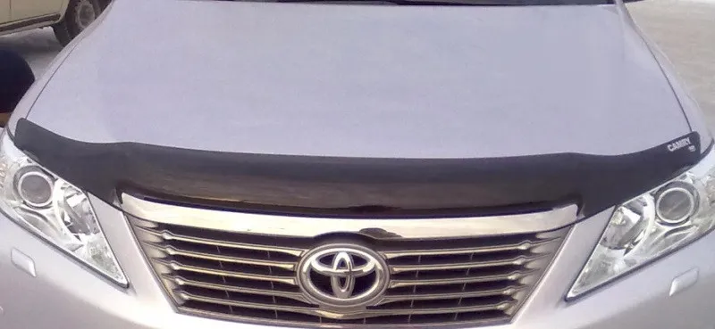 Дефлектор EGR для капота (с логотипом) Toyota Camry VII 2011-2014