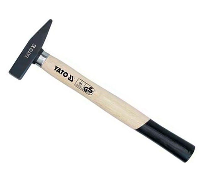 Молоток слесарный с деревянной ручкой YATO YT4510 (2000 г)