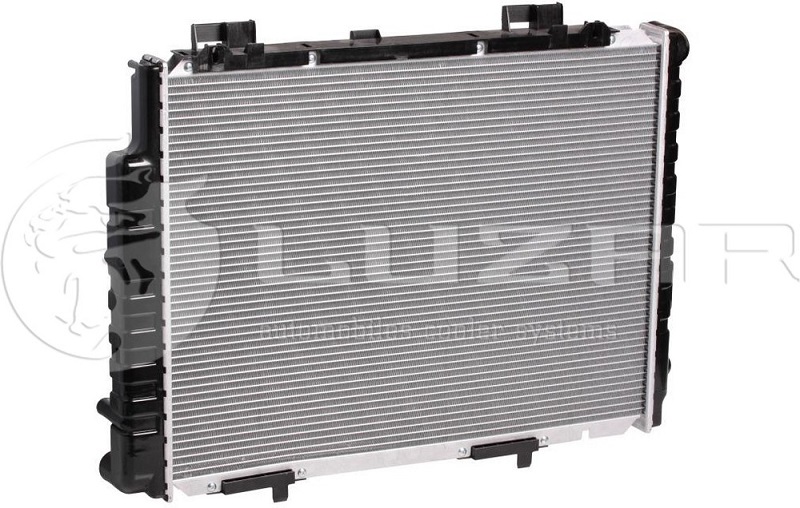 Радиатор охлаждения Mercedes-Benz E Luzar LRC 15109