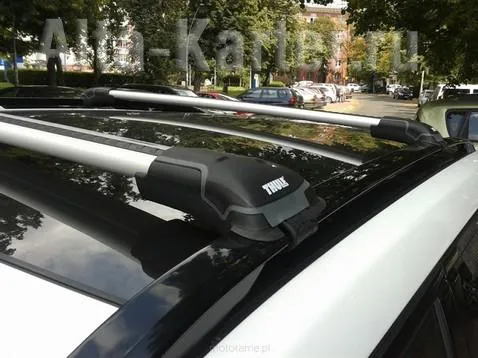 Багажник на интегрированные рейлинги Thule WingBar Edge для Subaru Outback V универсал 2014-2020 (Wingbar дуги)