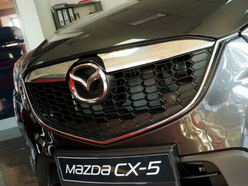 Накладка Croni на решётку радиатора для Mazda CX-5 2012-2014