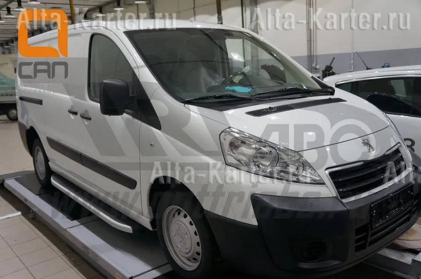 Пороги алюминиевые Alyans для Volkswagen Transporter T6 (длинная база) 2015-2020