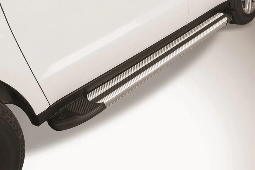 Пороги алюминиевые Slitkoff Luxe Silver для Geely Emgrand X7 рестайлинг 2016-2020