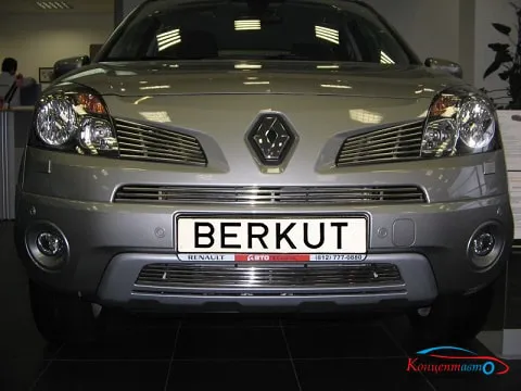 Накладка на решётку радиатора ВЕРХНЯЯ Berkut d10 для Renault Koleos 2008-2011