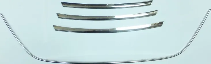 Накладка и окантовка OMSA ВЕРХНЯЯ на решетку радиатора для Hyundai i30 II 2012-2020 (3 шт