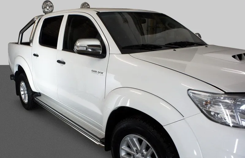 Защита Groender штатных порогов закругленная d43 мм для Toyota Hilux VII 2012-2020