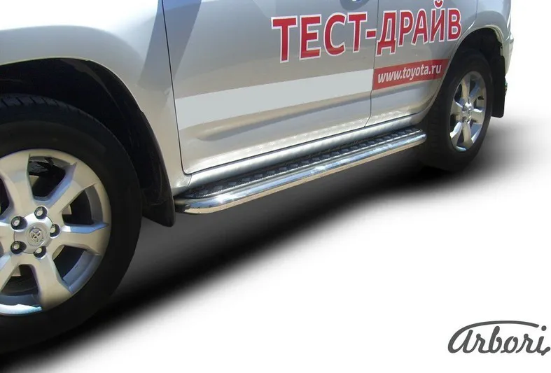 Защита Arbori штатных порогов d57 с листом для Toyota RAV-4 III 2010-2012