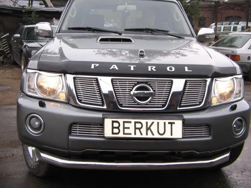 Накладка на решётку бампера Berkut d10 для Nissan Patrol Y61 2006-2010