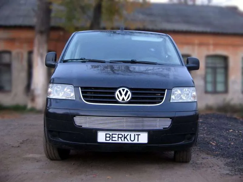 Накладка на решётку бампера Berkut d12 для Volkswagen Multivan T5 2009-2020