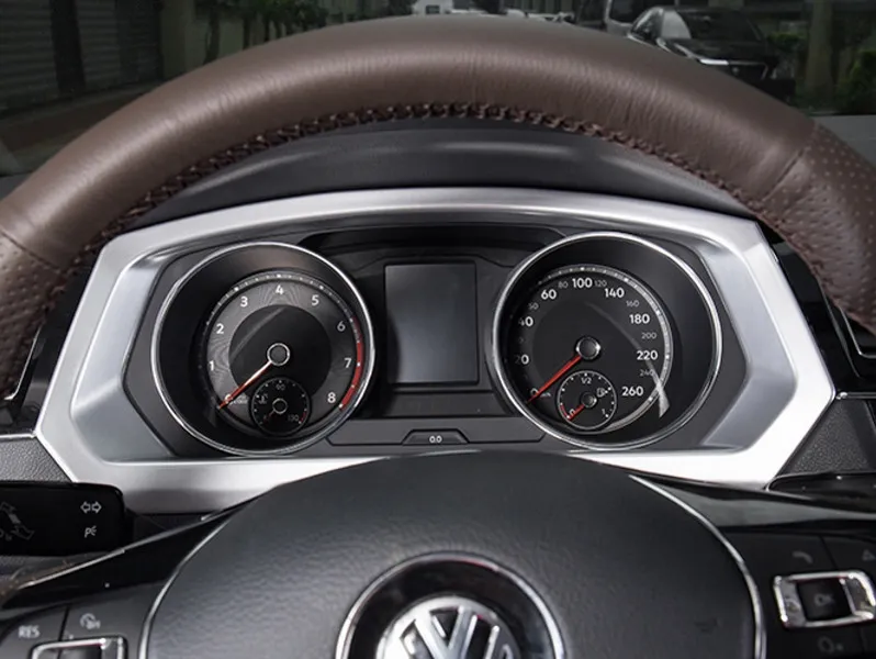 Окантовка OEM-Tuning панели приборов для Volkswagen Tiguan II 2017-2020