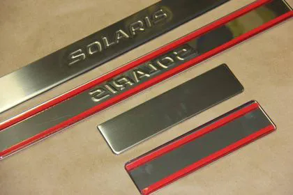 Накладки Ладья на внутренние пороги (штамп) (надпись Solaris) для Hyundai Solaris I 2010-2016