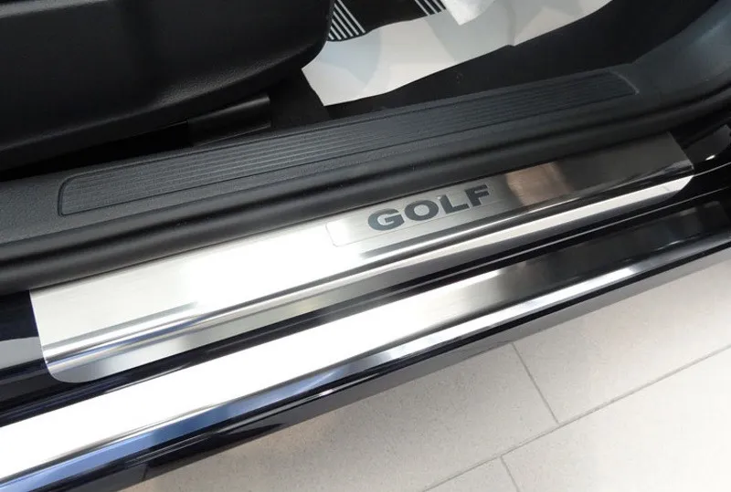 Накладки Alu-Frost на внутренние пороги (с надписью) для Volkswagen Golf VII хэтчбек 2013-2020