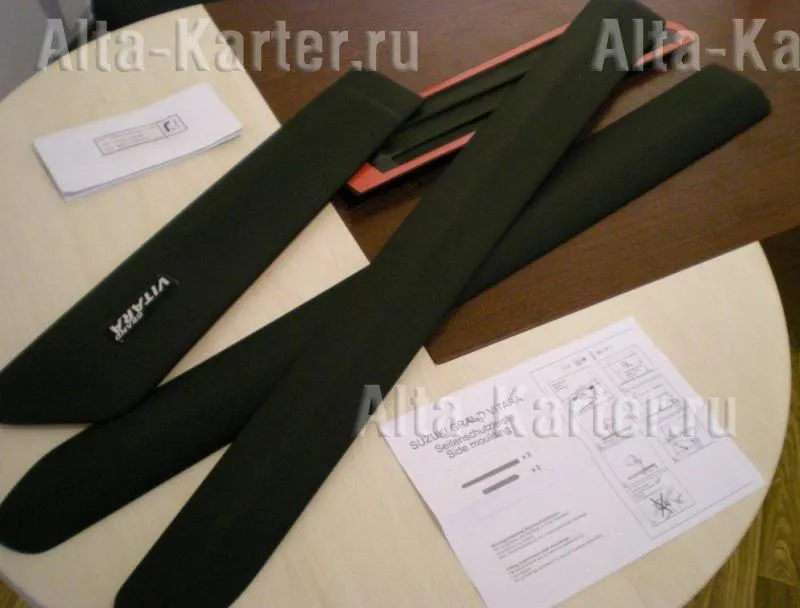 Молдинги Armster на двери для Suzuki Grand Vitara 2005-2012