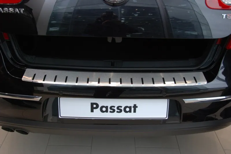 Накладка Alu-Frost на задний бампер для Volkswagen Passat B7 2011-2014