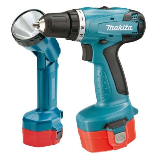 Аккумуляторная дрель-шуруповерт Makita 6281DWPLE