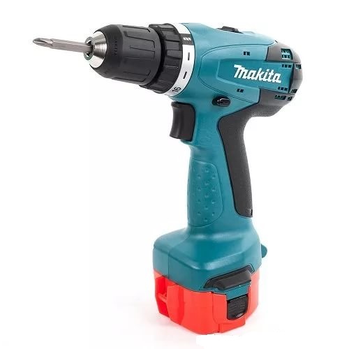 Аккумуляторная дрель-шуруповерт Makita 6271DWAE 