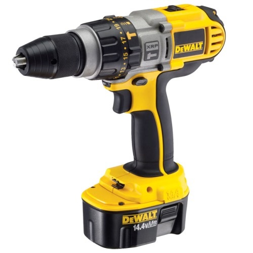 Аккумуляторная дрель шуруповерт DeWalt DCD 935 B2